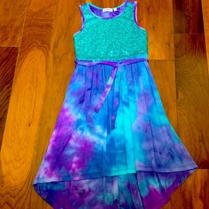 Girls, neon tie dye dress.